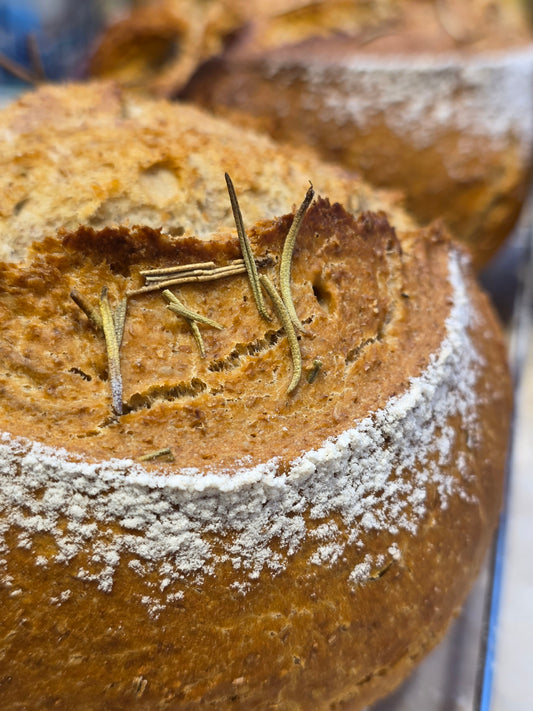 Mayasız Tam Buğday Ekmek - Kuru Domates - Top Kekik